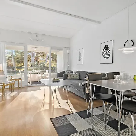 דירה Cozy In With Wifi